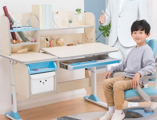 爱果乐儿童学习桌椅